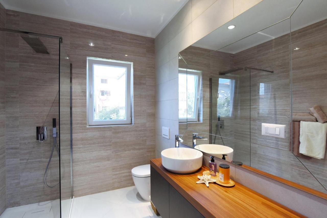 New!!! 2024 Marea Apartments With Xxl Sunny Terrace Porec Ngoại thất bức ảnh