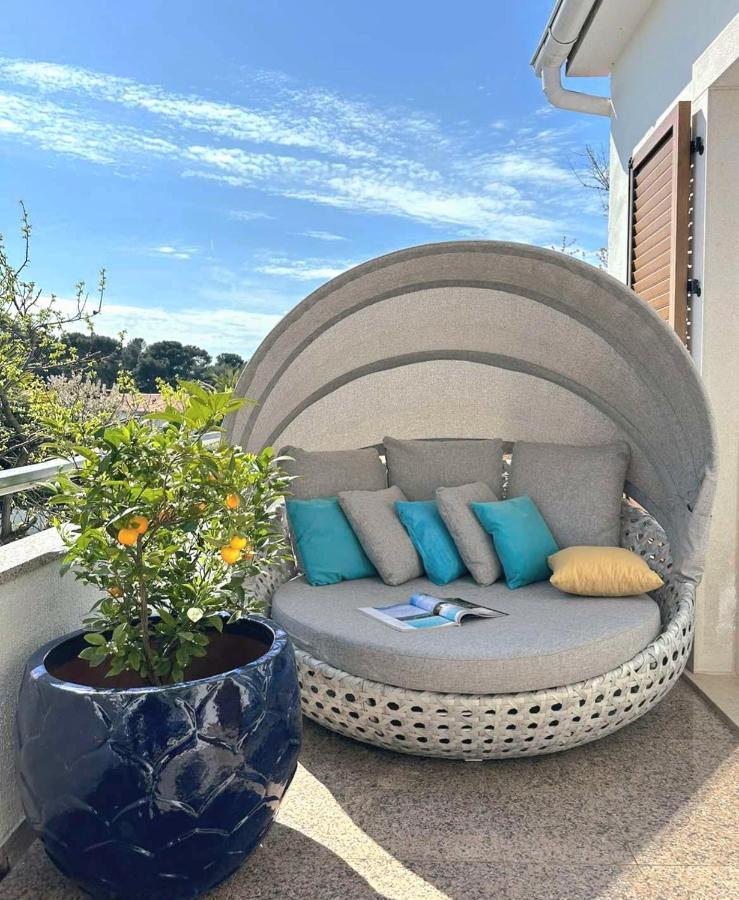 New!!! 2024 Marea Apartments With Xxl Sunny Terrace Porec Ngoại thất bức ảnh